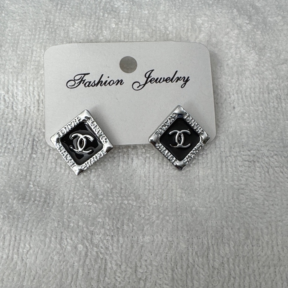 Chic Black and Silver Square Earrings